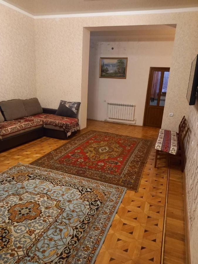 Guest House Saman Garni Buitenkant foto