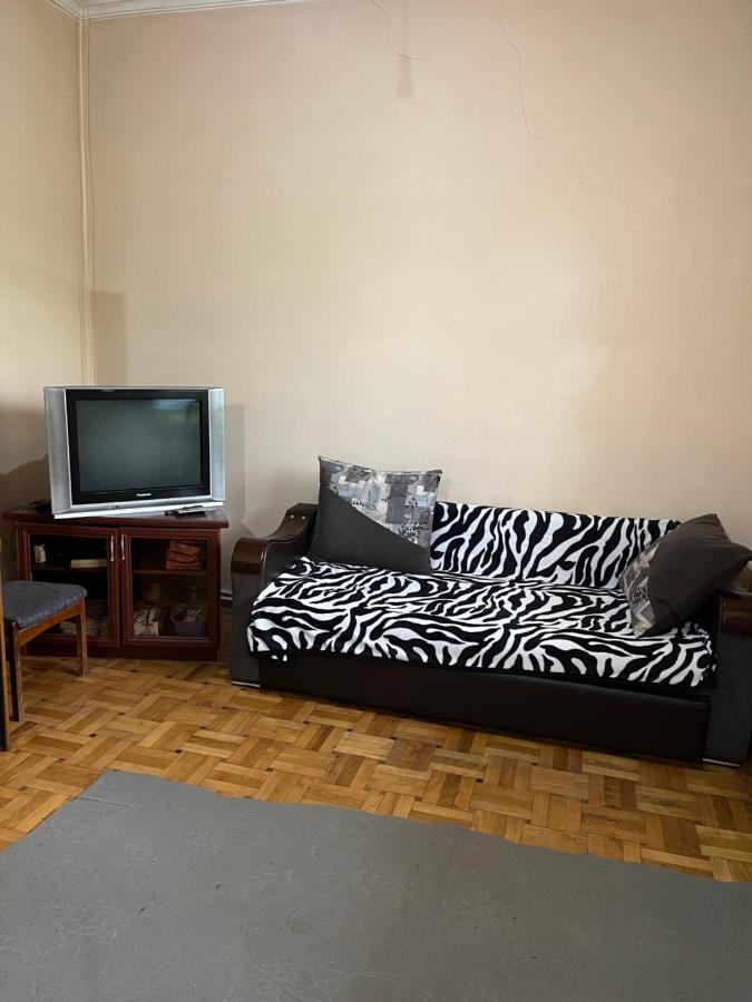 Guest House Saman Garni Buitenkant foto