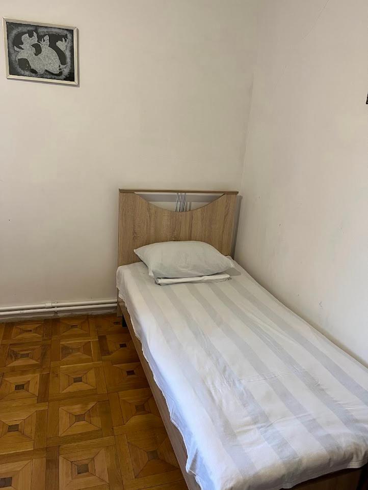 Guest House Saman Garni Buitenkant foto